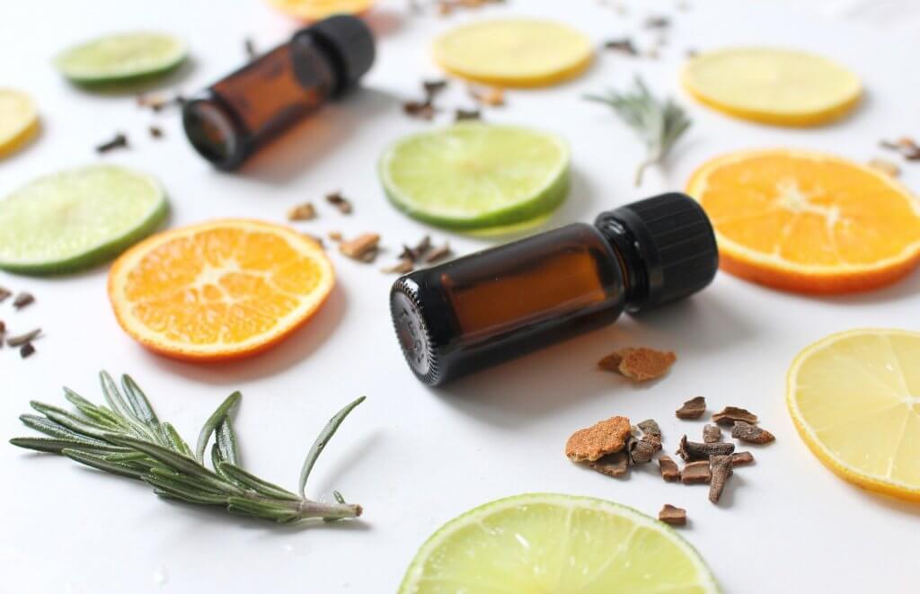 aromaterapia-benefici-olii-essenziali